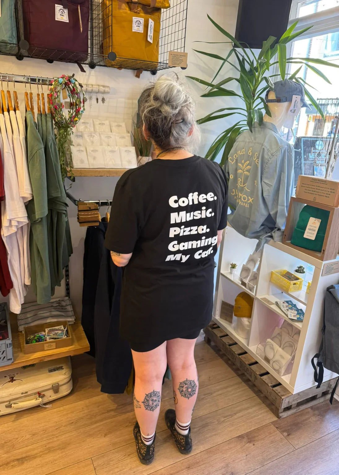 My_Favourite_Tshirt_shop - Junkbox Apparel