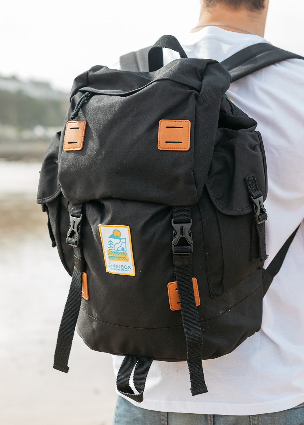 Junkbox black explorer travel backpack