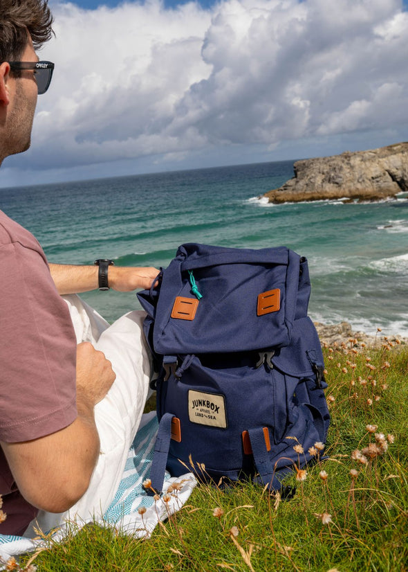 Junkbox navy large explorer backpack