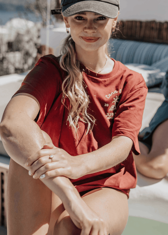 junkbox burgundy classic palm organic unisex tshirt