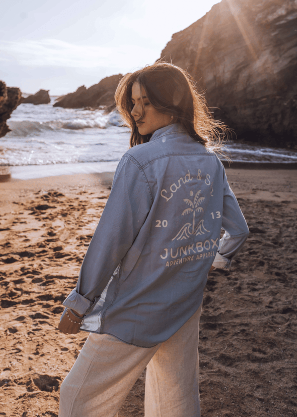 junkbox cotton light denim boyfriend shirt