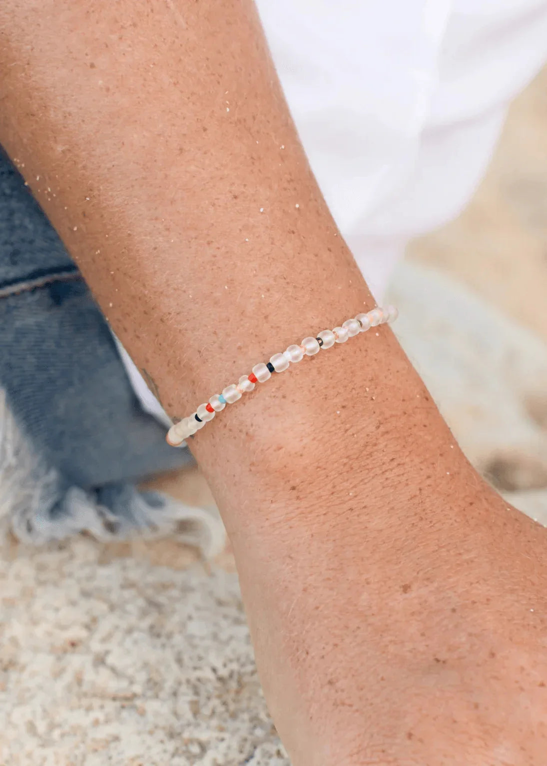 masceti-frosted-glass-beaded-bracelet-junkbox-apparel-1-33165961134334 - Junkbox Apparel