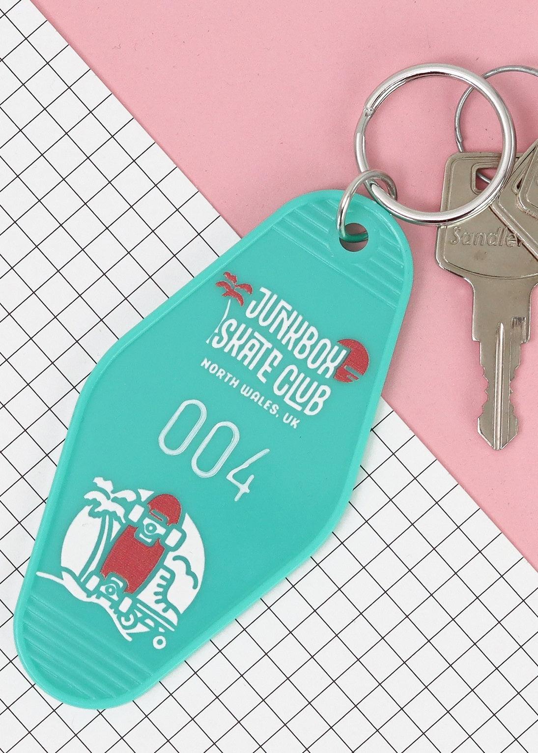 Retro Motel Key Fob in Mint Green - Junkbox Apparel