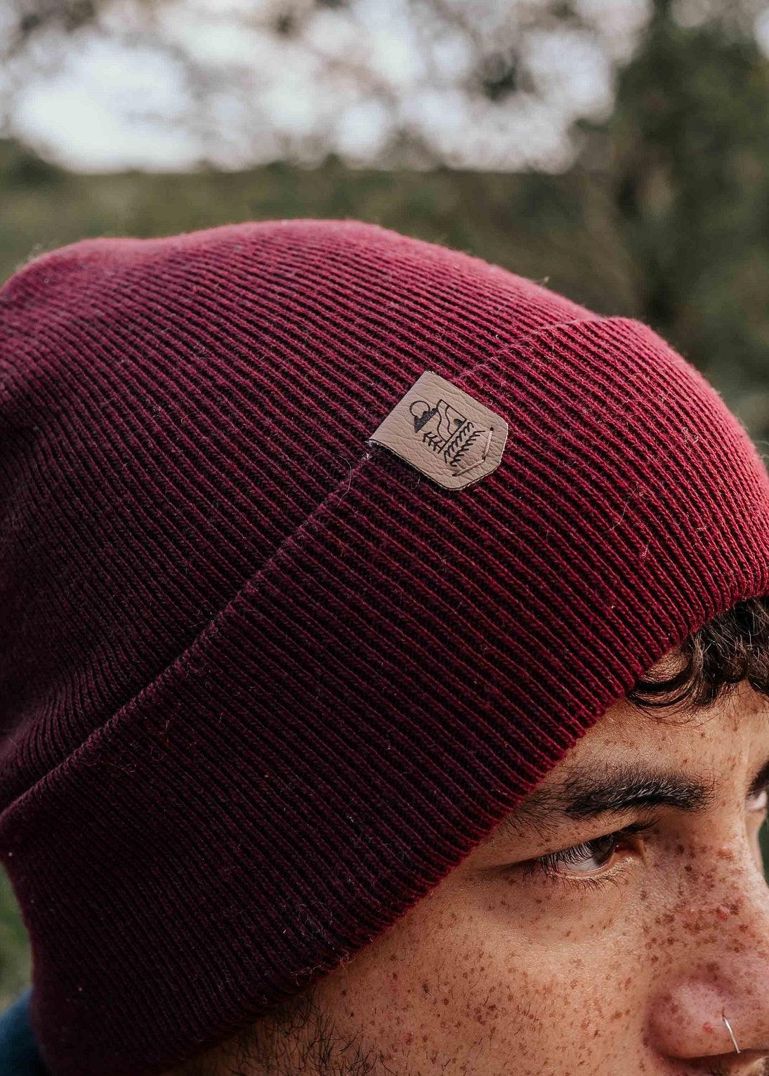 Men's burgundy beanie hat online