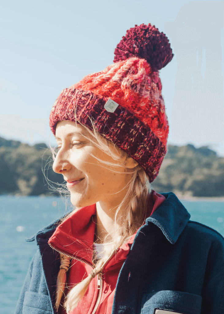 explorer-pom-bobble-hat-in-red