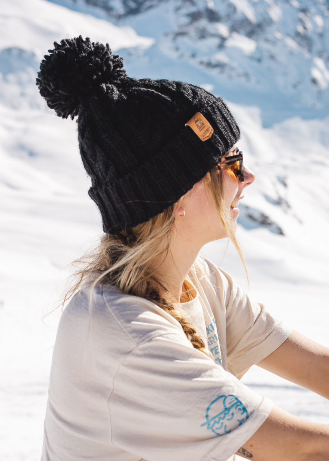 Black beanie bobble hat shop