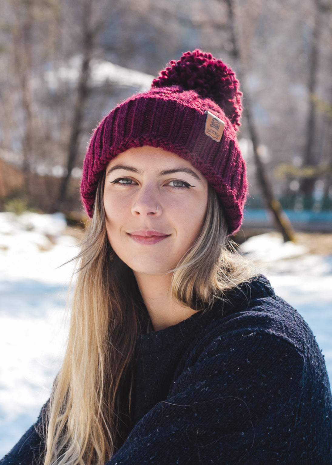 Burgundy bobble hat hotsell