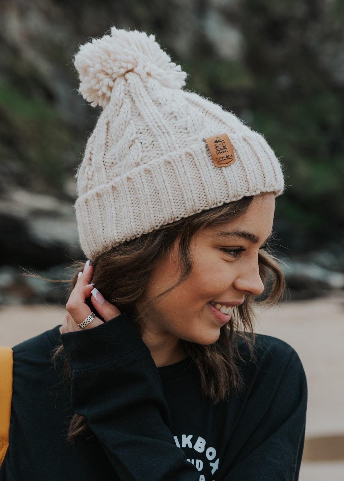 帽子 solsoonerorlater hand-knitted bubkethat Hand-knitted Bucket Hat Available from 9/19 No time to blink
